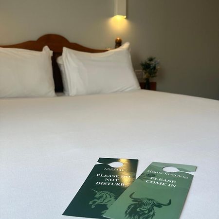 Go2 Glasgow Cumbernauld Hotel - Free Parking And Pet Friendly Экстерьер фото