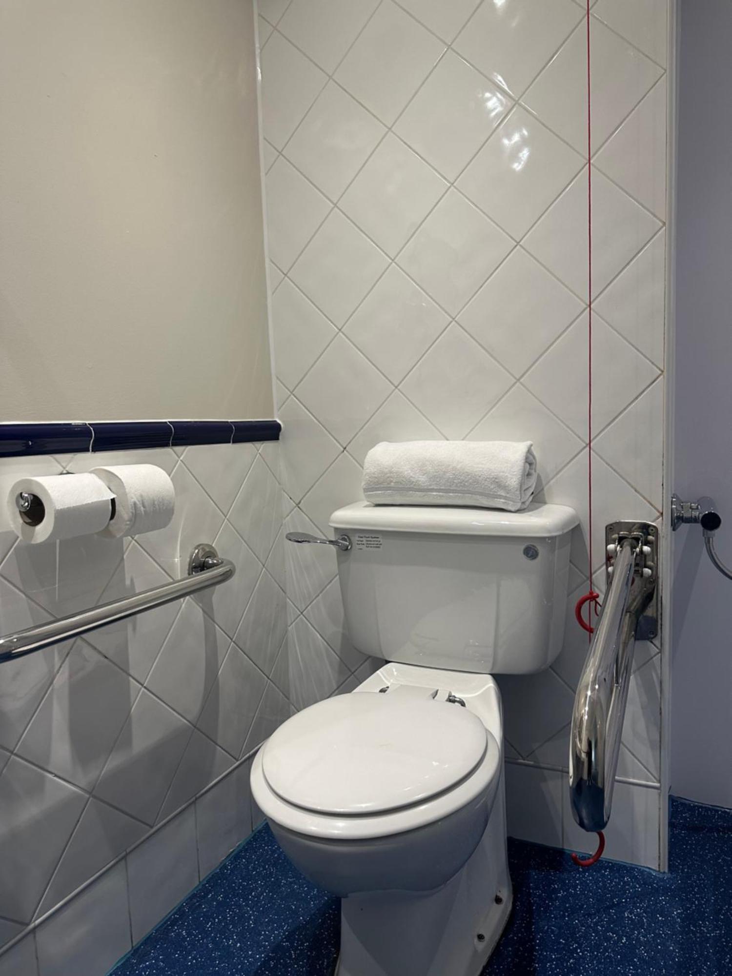 Go2 Glasgow Cumbernauld Hotel - Free Parking And Pet Friendly Экстерьер фото